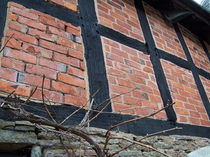 Timber frame buildings